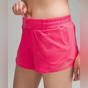 Lululemon Size 4 Hotty Hot Shorts LR 4” Inseam, Lipgloss